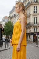 SLEEVELESS PLEATED TANK TOP